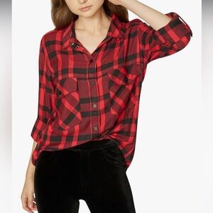 Sanctuary Boyfriend Shirt Size Small Snap Closure Roll Tab Sleeves Red Black EUC